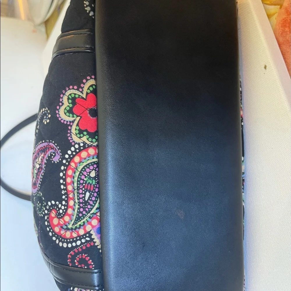 Trimmed Vera Bradley Kiev tote bag - Picture 6 of 6